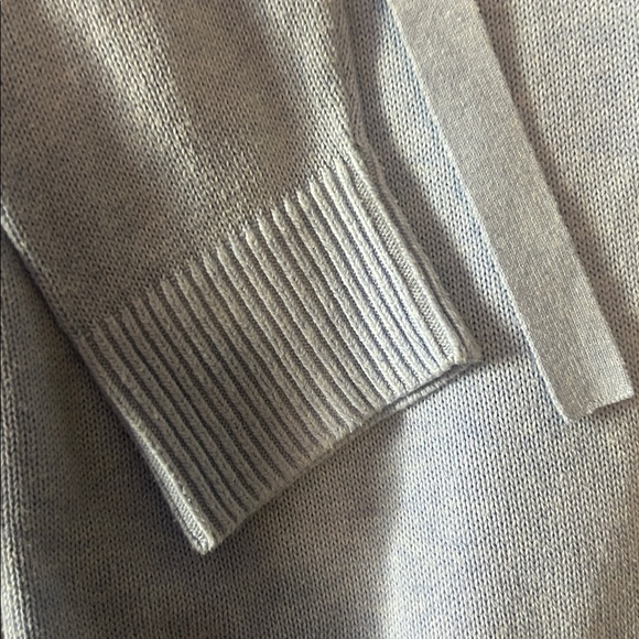 Talbots Light Blue V-Neck Lightweight Sweater with Ribbed hemming, Small - Picture 2 of 8